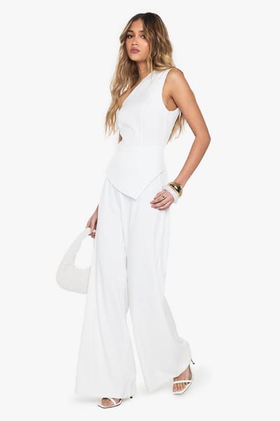 boohoo Dames Op maat gemaakte jumpsuit met een schouder en wijde pijpen | Ivoor | Maat: 36