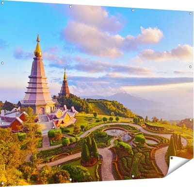 Gards Tuinposter Pagode Tempels in de Inthanon Berg in Thailand - 150x120 cm - Tuindoek - Tuindecoratie - Wanddecoratie buiten - Tuinschilderij