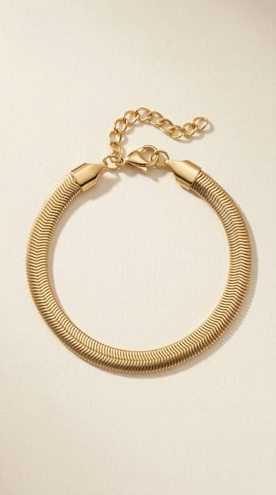 Lundholm Danielle Armband Dames Goudkleurig – Premium Stainless Steel Jewellery 2.5 Micron PVD Gold Plated – Platte slangen armband Snake Chain Armband 16,5 cm Cadeau voor Vrouw – my Danielle serie - Scandinavisch Design