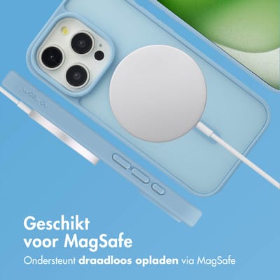 imoshion Hoesje - Geschikt voor iPhone 15 Pro - Color Guard Backcover geschikt voor MagSafe - Lichtblauw