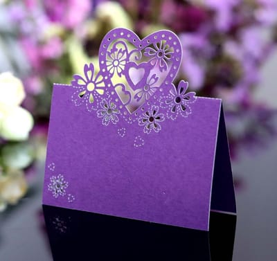 20x Hartvormige Naamkaartjes voor Tafeldecoratie - Feestelijke Plaatskaarten