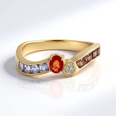Cavill - Gouden ring 9K met 0,421 ct Avondrode Saffier Ovaal Briljant - Champagne Zirkonen & Tanzaniet - Elegante Avondhemel Tint Ring