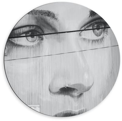 Dibond Wandcirkel - Gezicht van Vrouw Getekend - 60x60cm Foto op Aluminium Wandcirkel (met ophangsysteem)