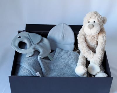 Giftbox How Lovely - cadeau baby - kraamcadeau - cadeau zwangerschap - cadeau jongen/meisje - kraammand