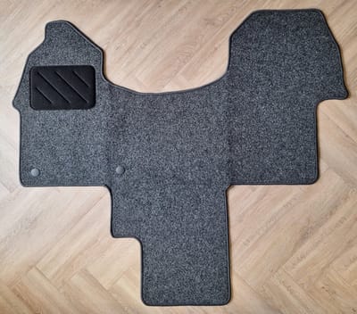 Cabinemat Mercedes Sprinter W907 (met achterwielaandrijving en Handrem) vanaf 2018