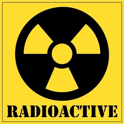 Radioactive gevaren sticker - 10 x 10 cm - Halloween/horror decoratie - versiering