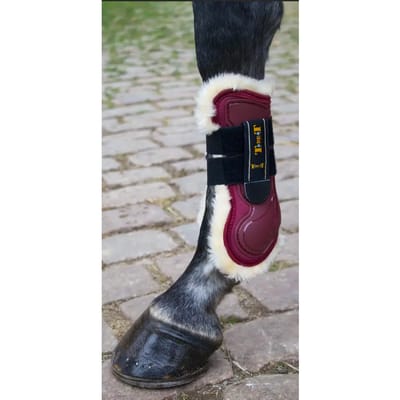 Paardenlaarzen met open voorkant in schapenvacht T de T Design