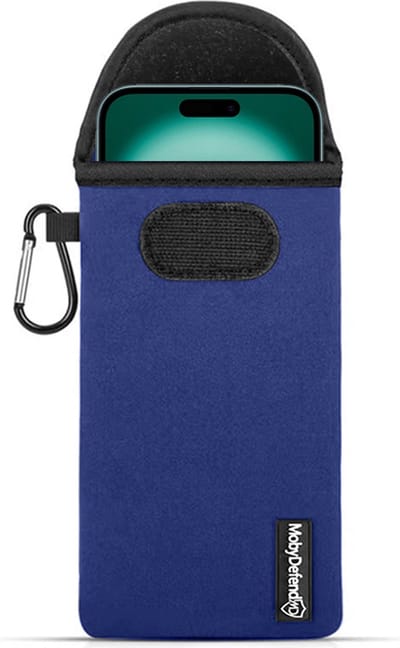 MobyDefend Hoesje - Geschikt voor iPhone 16 Plus - Neopreen Pouch Met Karabijnhaak - Insteek - Riemlus - Blauw