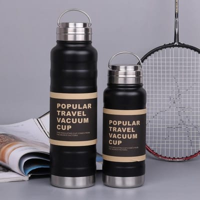 Grande Capacité Cool Sports Fitness Grande Bouteille d'Eau Étudiants Mode Portable Gobelet à Eau Haut Niveau d'Apparence 600ml