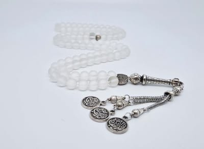 Handgemaakte tesbih "Tasbih" natuursteen "Selenite" - Aantal kralen 99 - Diameter kralen 8MM - met metaal tassel "Qul aeuidh biallah" - Een mooi cadeau-idee