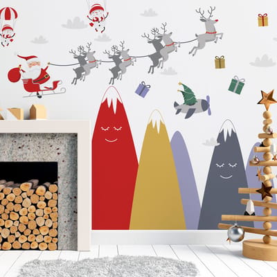 Kerstman-stickers in de Scandinavische bergen, 40 x 60 cm