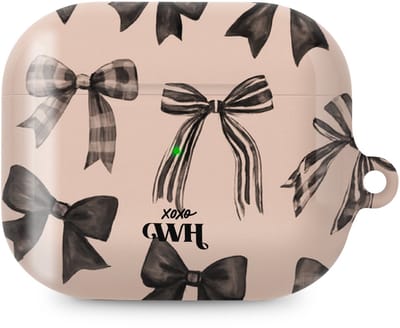xoxo Wildhearts hoesje geschikt voor AirPods Pro - Winter Muse - Ook als telefoonhoesje verkrijgbaar - schokbestendige case - koptelefoonhoes - Beschermhoes met strikjes patroon - Beige