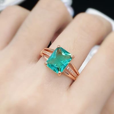 POMOiii Nieuwe Mode Temperament Rechthoek Groene Ring Voor Vrouwen Charm Wedding Engagement Fijne Delicate Sieraden Nieuwe Trendy Adjustable Opening