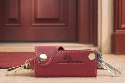 Sleuteletui - Sleutelhoesje - Sleutelhouder - Sleutel organizer - Key organizer - Sleutel hanger - Sleuteletui heren - Sleuteletui dames - Sleutelmapje - Mannen cadeautjes - Vrouwen cadeautjes - Gadgets - Cadeau - Keysmart - Sale - Sleutelcover