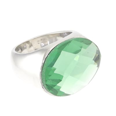 Behave - Ring - Zilverkleurige statement ring met grote ovale groene facetgeslepen glassteen – Nikkelvrij - 16mm