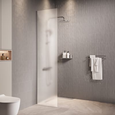 Badplaats Douchewand Florida 40 x 200 cm – Chroom – Inloopdouche 8 mm met Melkglas