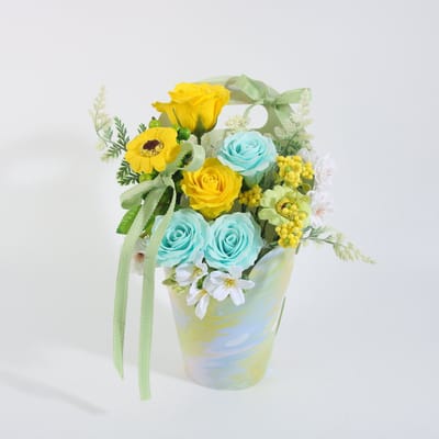 Kunstbloemen Boeket – Gele en Mintblauwe Rozen met Margrietbloemen - LA ROSELLE AMSTERDAM
