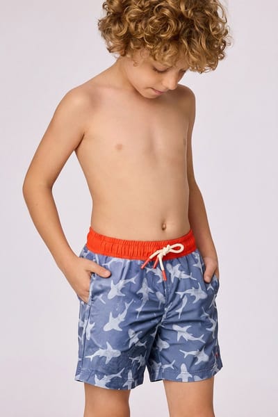 Woody zwemshort jongens - donkerblauw - haaien all-overprint - 261-10-QWW-W/936 - maat 140