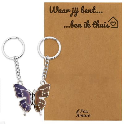 Koppel Sleutelhanger voor 2 'Waar jij bent, ben ik thuis' - Vlinder VERANDERT VAN KLEUR - Sleutelhanger set op Cadeau Kaartje - Zilverkleurig - Persoonlijke Hanger - Pax Amare
