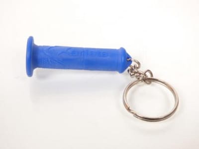 blauwe sleutelhanger ariete motor gaspedaal cadeau idee voor motorrijder nieuw