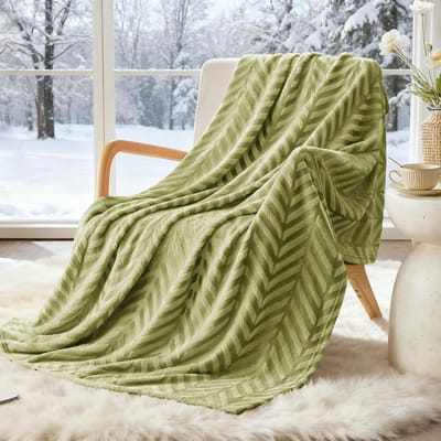 Zachte Fleece Plaid met Chevron Patroon in Olijfgroen - 130x150 cm