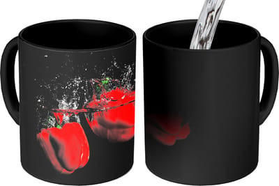Magische Mok - Foto op Warmte Mokken - Koffiemok - Paprika - Groente - Stilleven - Water - Rood - Magic Mok - Beker - 350 ML - Theemok
