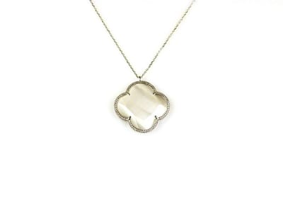 model Fiori grote klaver collier in zilver grote klaver grijs