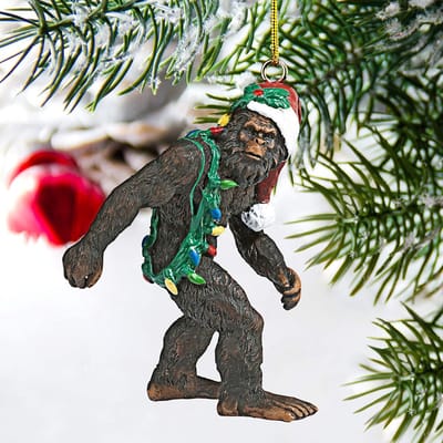 Famanu – Grappige kerstdecoratie figuur, kleine met kerstmuts, decoratief ornament voor kerstboom of tafel
