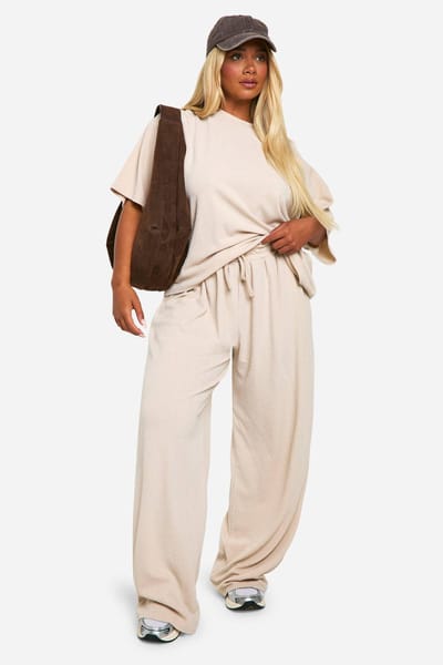 boohoo Dames Plus T-shirt & Wijde Broek Co-ord | Stone | Maat: 22