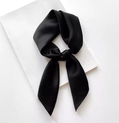 Dames sjaaltje satijn-Zwart 70x70 CM - Youhomy accessoires Fashion Zijde zachte Sjaaltje- Hoofdsjaal - Cadeau voor vrouwen ,dames- Stewardess Sjaaltje zwart| Moederdag cadeau| Valentijnsdag cadeau
