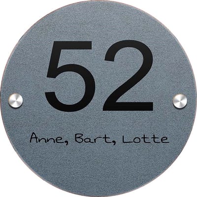 Rond plexiglas huisnummerbordje 20cm en 5mm dikte. Model nr 2021. Huisnummerbord, naambordje voordeur, naambordjes, huisnummer bordje, naambordje huis, huisnummerbordjes, naambord, naam bordjes, naamplaatje, naamborden, unieke naambordjes voordeur