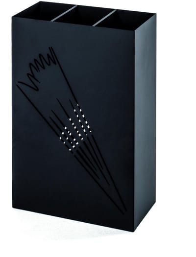Paraplubak – Zwart gelakt metaal met gestanst motief – Met kunststof lekbak – 48 cm hoog, 30 cm breed, 16 cm diep