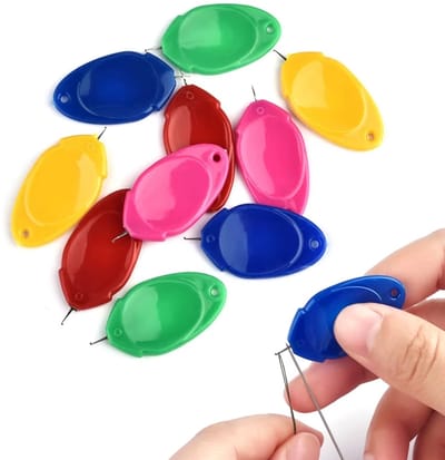Actie4you® - Set van 10 Draadinstekers – Naald Doorsteker - Draaddoorsteker - Draaddoorhaler – Naadgeleider - Naaihulpmiddel - Mix Kleur Willekeurig