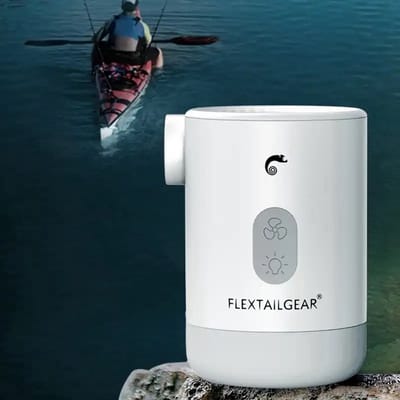 KimDo - Electrische opblaas pomp - wit - 4 in 1 - Luchtpomp - Lantaarn - Vacuümpomp - Noodpowerbank - Camping - Gadgets electronica - Reiskoffer benodigdheden - Luchtpomp - Opblaaspomp - Mannen - Vakantie
