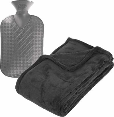 Fleece deken/plaid Donkergrijs 130 x 180 cm en kruik 2 liter