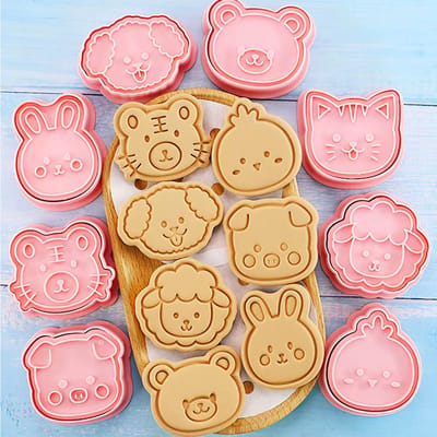Uitsteekvormpjes - Koekjesuitstekers Dieren – 8-delige Set Koekjesvormpjes met Embosser – Uitsteekvormen - Schaap, Beer, Varken, Tijger, Hond, Kip, Konijn & Poes – Plastic – Met Doosje – Kinderkoekjes