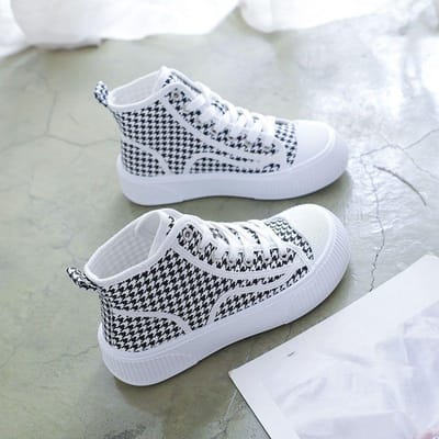 Chaussures montantes en toile pour femmes Nouvelles chaussures à plateforme polyvalentes pour femmes Chaussures décontractées d'été Chaussures de skate fines et respirantes 40 gray