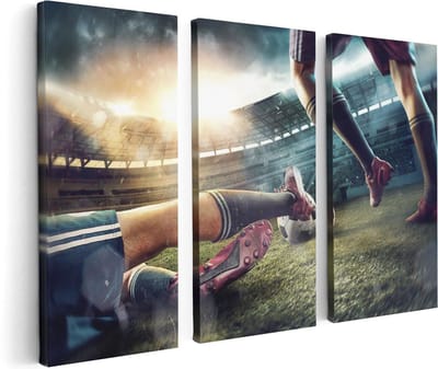 Artaza Canvas Schilderij Drieluik Voetbal Sliding In Het Stadion - 120x80 - Foto Op Canvas - Canvas Print