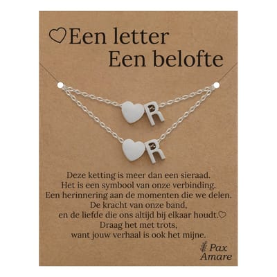 Letter R ketting + armband set op Cadeau Kaartje - Een letter, een belofte - Zilverkleurig Stainless Steel - Initiaal & Hartje Hanger - Pax Amare