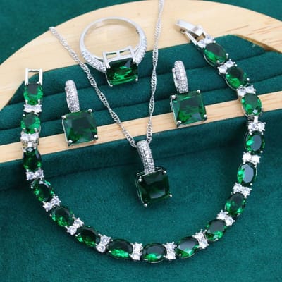 Europese en N Mode Licht Luxe Paarse Vierkante Zirkoon Inleg Sieraden Oorbellen Ring Ketting Moederdag Cadeau 10 yards