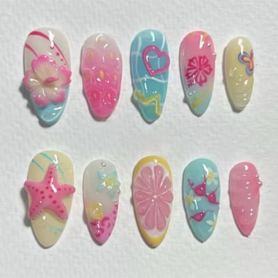 on Nagels Kort, Amandel Kleurrijk 3D Bloemen Floral Hart Sterren Gestreept Parel Design Mandel Y2k Nep Nagels, Schattige Bloemen Zomer INS Sweet Kunstmatige Vingernagels