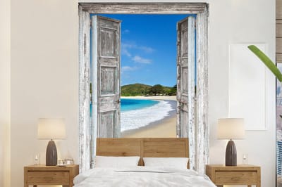 Behang - Fotobehang Zee - Tropical - Doorkijk - Strand - Breedte 200 cm x hoogte 300 cm