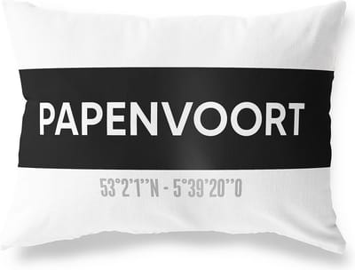 Tuinkussen PAPENVOORT - DRENTHE met coördinaten - Buitenkussen - Bootkussen - Weerbestendig - Jouw Plaats - Studio216 - Modern - Zwart-Wit - 50x30cm