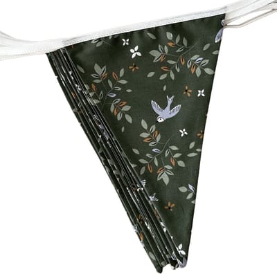 BINK Bedding Stoffen Slinger - Vlaggenlijn Merel model L (5 mtr, 9 vlaggetjes) - groen - zachtgroen - jade - lila - caramel - vogel - bloemen - feest - verjaardag - kinderfeest - decoratie - party