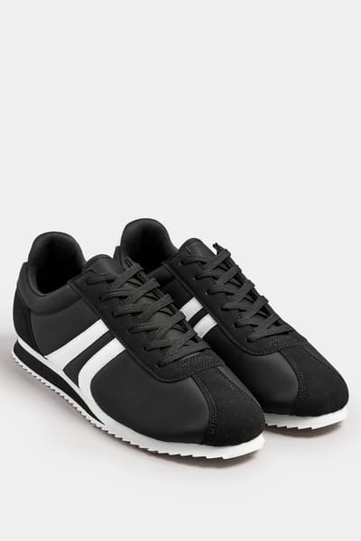 Yours Sneakers Met Veters En Contrastdetail In Een Extra Brede Pasvorm In Zwart/Witsize 37EEE