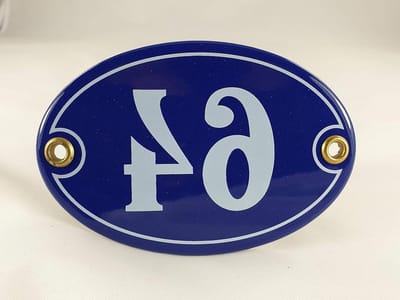 Emaille huisnummer bord nr. 64, ovaal, blauw-wit "handgemaakt"