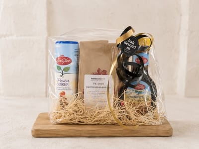 Pannenkoeken pakket XL | pannenkoekenmix | pannenkoeken bakken | van Gilse stroop en suiker | cadeaupakket | bakmix | ambachtelijk gemalen door de molen
