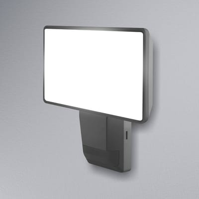 OSRAM ENDURA PRO Zeer efficiënte buitenwandsensorspot met brede stralingshoek in innovatief optisch ontwerp, 27W in donkergrijs, IP55-bescherming, voor parkeerplaatsen en parken