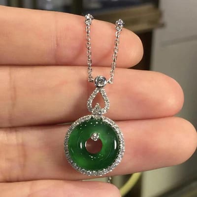 Natuurlijke Hetian Chrysopraas Hanger Ingelegd Kristal Vintage Chinese Stijl Ketting Hoge Kwaliteit Bruiloft Diner Sieraden Cadeau 45cm brown