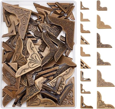 PandaHall 60 stuks 15 Stijlen Hoekbeschermers Beschermende Randafdekking, Vintage Stijl Decoratieve Hoek voor Meubels Bureau Sieraden Case Boek Plakboek Albums Menus Driehoek Gesneden, Antiek Brons